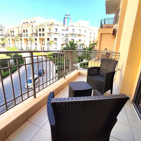 Apartment Delux Portomaso