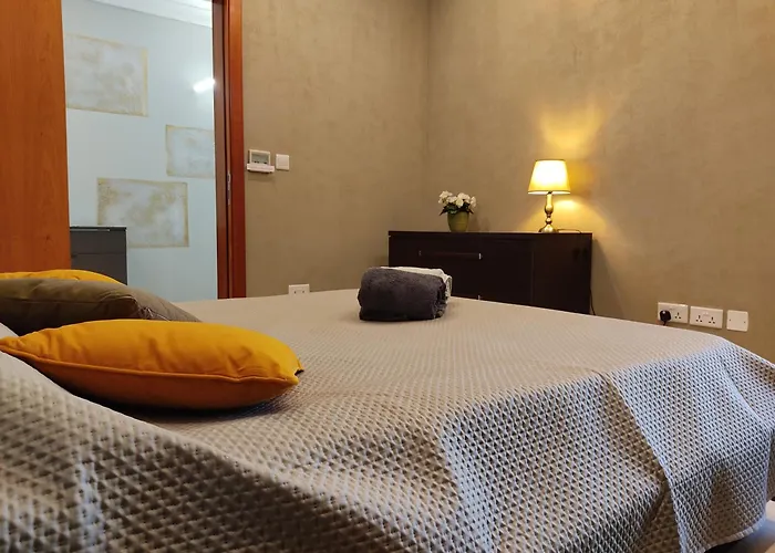 Delux Portomaso Apartamento